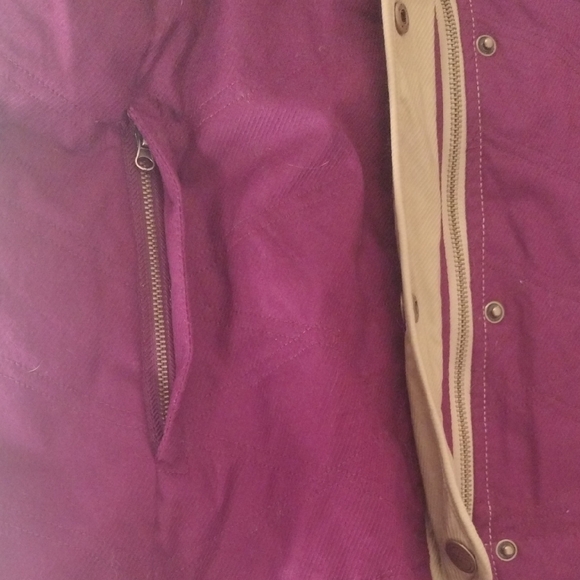 Magellan Outdoors Women's Vest - Plum and Khaki - Picture 11 of 16